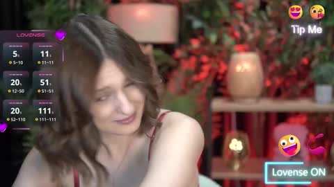 Snapshot of xoxo_molly chatting on October 8, 7:55 pm xoxo_molly online show from October 8, 7:55 pm