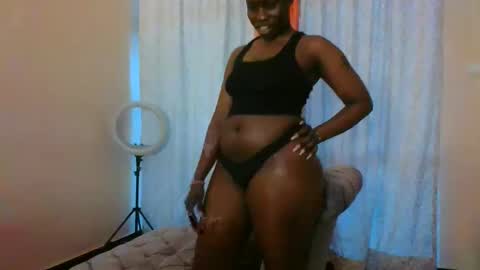 Snapshot of xoxo_savage chatting on September 11, 2:50 pm Xoxo online show from September 11, 2:50 pm