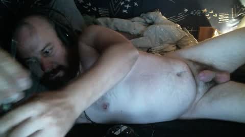 Snapshot of xredchestedx chatting on February 5, 7:50 am Red online show from February 5, 7:50 am