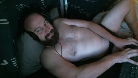 Snapshot of xredchestedx chatting on March 10, 7:10 am Red online show from March 10, 7:10 am