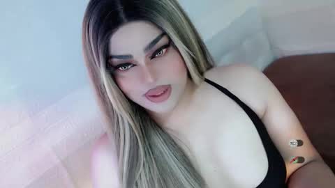 xsabbylicious69 online show from November 4, 3:38 am