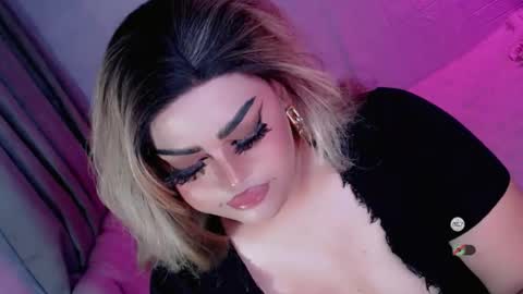xsabbylicious69 online show from March 26, 1:55 am