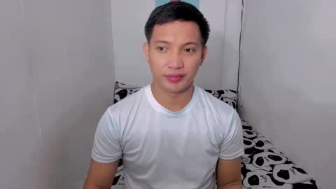 Snapshot of xsebastian19 chatting on January 3, 11:01 pm xsebastian19 online show from January 3, 11:01 pm