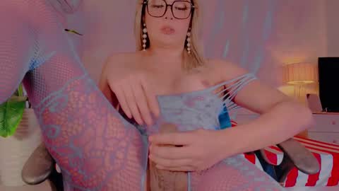 Michelle online show from March 3, 11:11 am