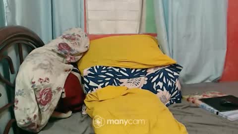 lovely online show from February 25, 12:31 am