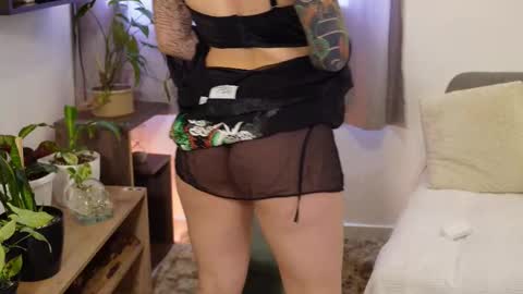 Snapshot of xspacebluex chatting on February 28, 6:42 pm Blue online show from February 28, 6:42 pm