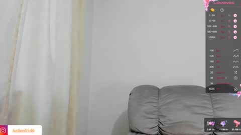 Snapshot of xspecialroomx chatting on December 6, 10:30 pm Hellen Sofia instagram hellen5546 online show from December 6, 10:30 pm