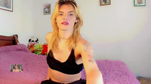 Femboy Exotic online show from February 20, 3:23 pm