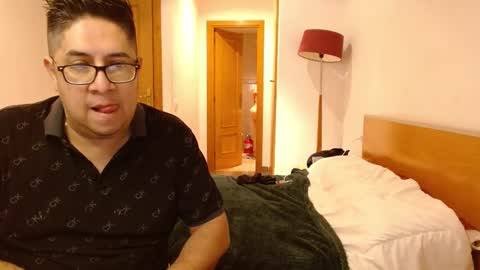 Snapshot of xthiagoxevax chatting on March 8, 11:18 pm thiagoeva online show from March 8, 11:18 pm