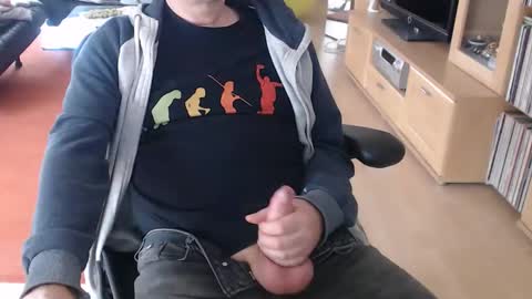 Snapshot of xtommix69 chatting on October 23, 12:04 pm xtommix69 online show from October 23, 12:04 pm