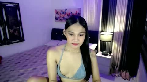 xtspetitehugecock online show from January 5, 11:08 pm