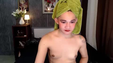 xtspetitehugecock online show from May 6, 6:41 am