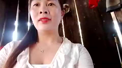 xuxulove00 online show from May 2, 12:48 am