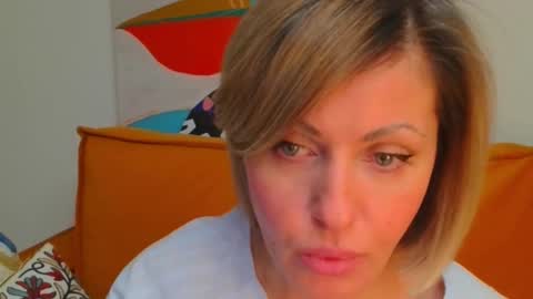 Snapshot of xvaleriax0 chatting on February 3, 6:24 pm xvaleriax0 online show from February 3, 6:24 pm