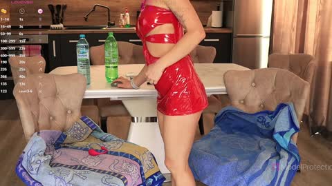 FrancyStepmom and YStepson    INTERESTED IN A GIRL-GIRL COLLABORATION  TEXT ME HERE  or INSTAGRAM online show from November 16, 12:33 pm