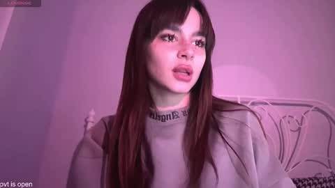 Snapshot of xx_lily chatting on December 13, 7:53 pm Lily online show from December 13, 7:53 pm