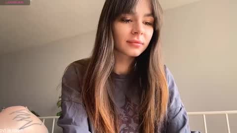 Lily online show from March 30, 9:21 am