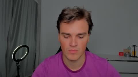 Snapshot of xx_raul_xx_ chatting on September 18, 9:06 pm raul online show from September 18, 9:06 pm