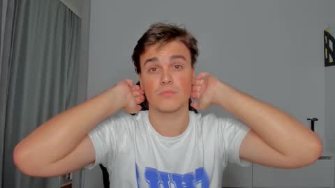 Snapshot of xx_raul_xx_ chatting on September 20, 10:00 pm raul online show from September 20, 10:00 pm