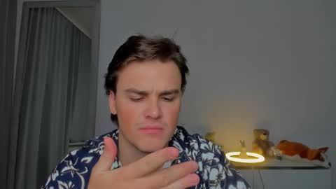 Snapshot of xx_raul_xx_ chatting on September 22, 4:14 am raul online show from September 22, 4:14 am