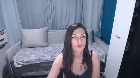 deea online show from January 31, 9:24 pm