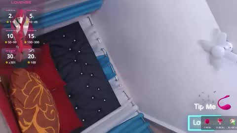 Snapshot of xxasiantscummerxx chatting on January 10, 8:27 am Shantal online show from January 10, 8:27 am