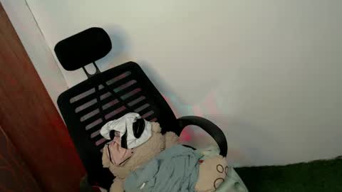 xxcandy lust online show from January 12, 12:55 pm