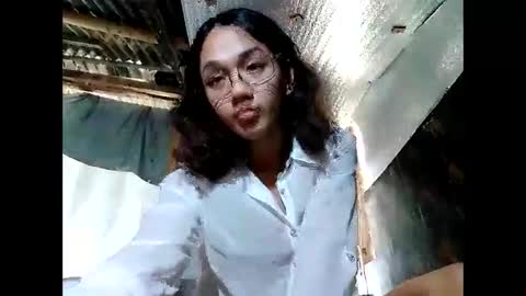 Snapshot of xxgoddessofsatisfactionxx chatting on February 7, 5:31 am Sophie online show from February 7, 5:31 am