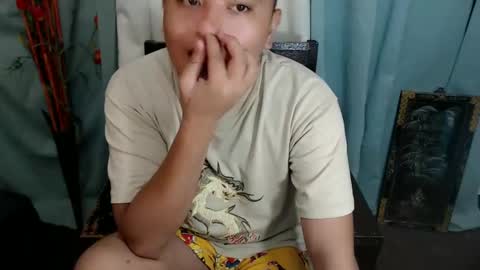 Snapshot of xxhotloyd_cummerx chatting on February 26, 6:43 pm Loyd online show from February 26, 6:43 pm
