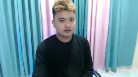 Loyd online show from November 23, 1:22 pm