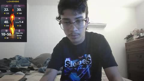 Snapshot of xxjasoneecxx chatting on April 16, 8:15 am XxJasoneecxX online show from April 16, 8:15 am