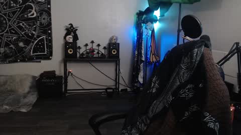 Snapshot of xxlilithmoonxx chatting on January 30, 6:03 am Lilith online show from January 30, 6:03 am