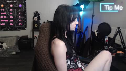 Snapshot of xxlilithmoonxx chatting on February 7, 7:29 am Lilith online show from February 7, 7:29 am