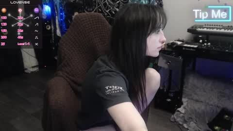Snapshot of xxlilithmoonxx chatting on March 5, 6:12 am Lilith online show from March 5, 6:12 am