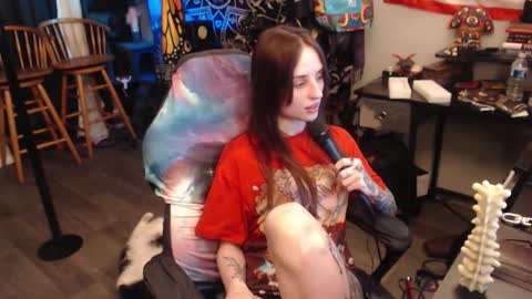 Snapshot of xxlilithmoonxx chatting on October 20, 2:56 am Lilith online show from October 20, 2:56 am