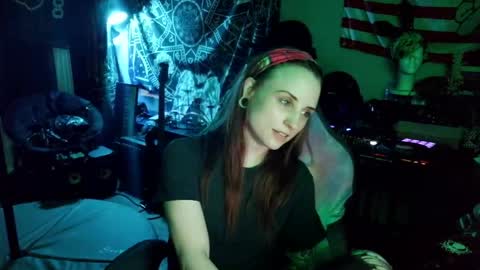 Lilith online show from May 1, 2:38 am