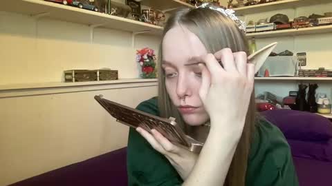 LoveAnastasia online show from October 9, 5:00 pm