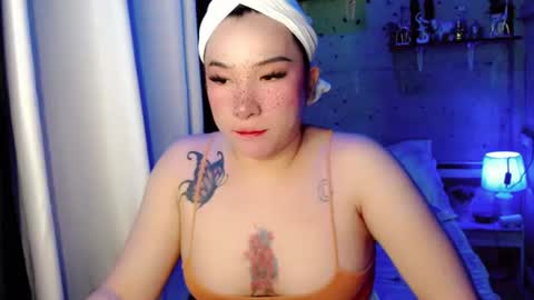 Snapshot of xxmariabig6xx chatting on June 20, 9:23 am xxmariabig6xx online show from June 20, 9:23 am