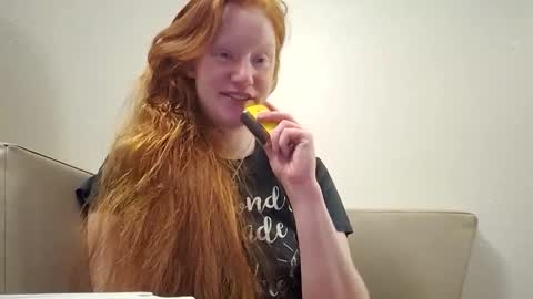 xxmariebliss online show from May 30, 11:51 am