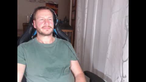 Snapshot of xxmettexx chatting on January 5, 9:25 pm xxmettexx online show from January 5, 9:25 pm