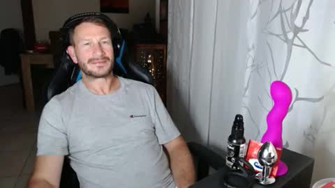 Snapshot of xxmettexx chatting on September 26, 10:25 pm xxmettexx online show from September 26, 10:25 pm