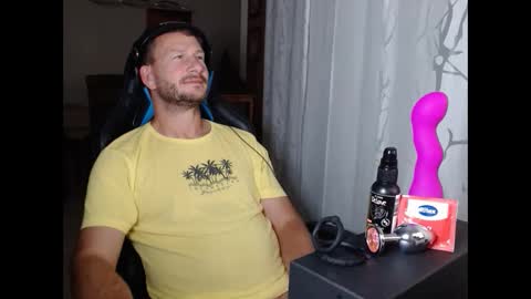 Snapshot of xxmettexx chatting on October 5, 7:45 pm xxmettexx online show from October 5, 7:45 pm