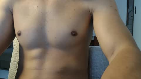 Snapshot of xxmonteiro chatting on February 12, 10:48 pm xxmonteiro online show from February 12, 10:48 pm