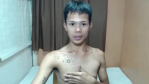 Snapshot of xxronnie chatting on April 6, 5:36 pm xxronnie online show from April 6, 5:36 pm