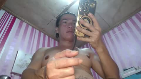 xxrowenatastycockforyouxx online show from June 1, 2:46 am