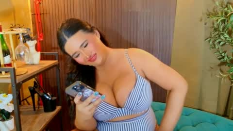 xxtastefullayeshaxx online show from April 16, 9:39 pm