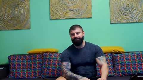 Snapshot of xxtreamleonard chatting on January 8, 4:44 pm Xtream Leonard online show from January 8, 4:44 pm