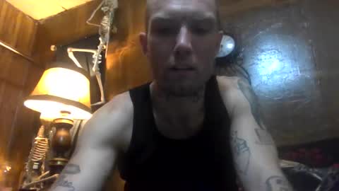 Snapshot of xxwickedonexx chatting on February 15, 10:39 pm Spider online show from February 15, 10:39 pm