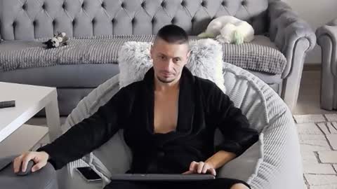 xxx_alejandro online show from September 28, 6:41 am