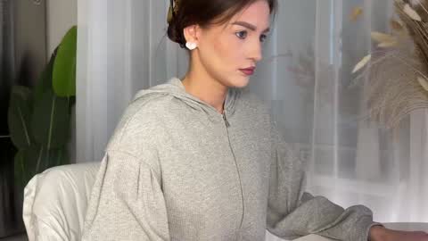 Snapshot of xxx_leila chatting on March 31, 9:10 am xxx_leila online show from March 31, 9:10 am
